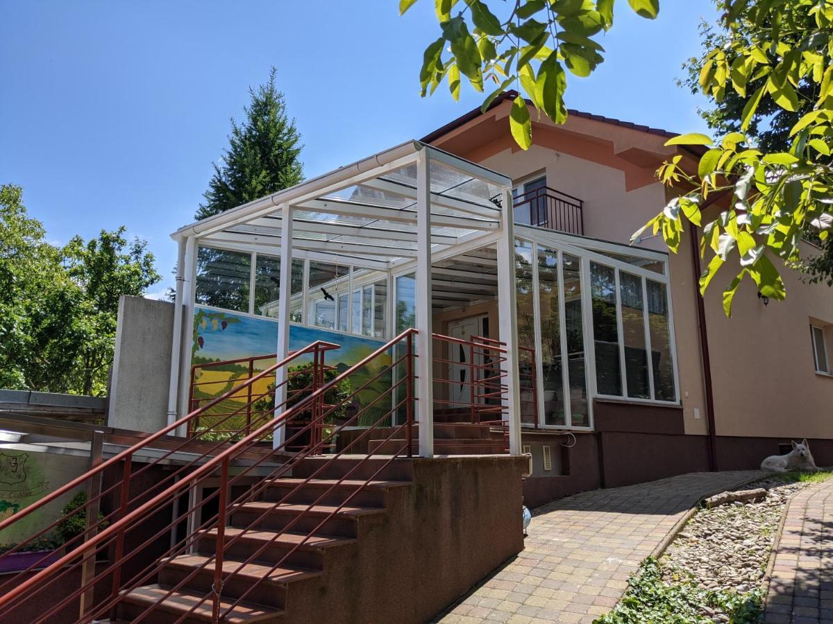 Pivnicka Pod Cachtickym Hradom Hotel Cachtice Bagian luar foto
