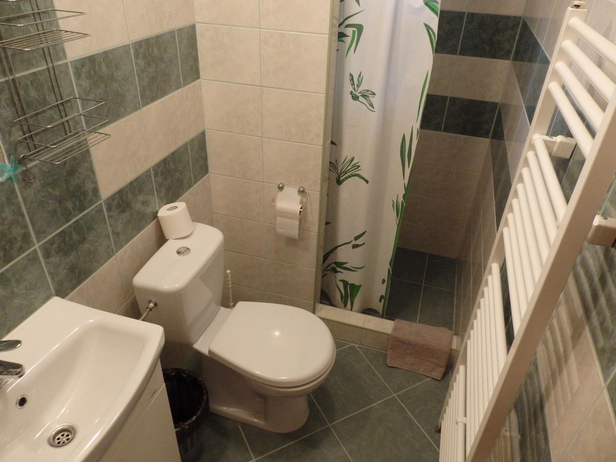 Pivnicka Pod Cachtickym Hradom Hotel Cachtice Bagian luar foto