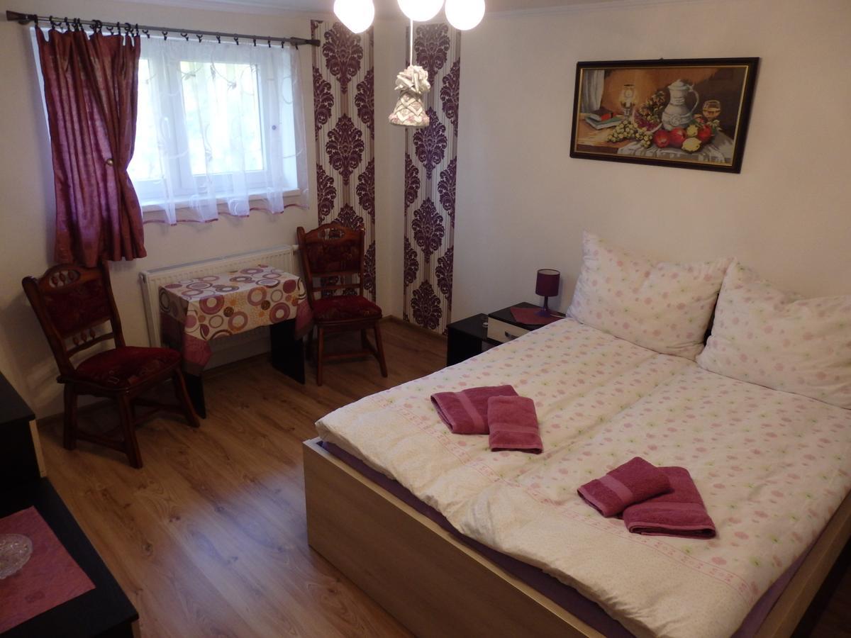 Pivnicka Pod Cachtickym Hradom Hotel Cachtice Bagian luar foto